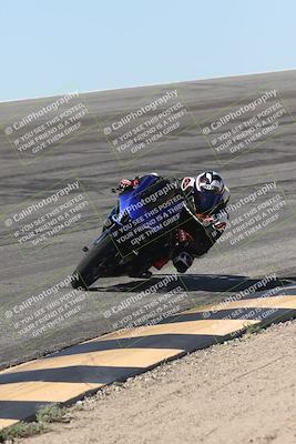 media/Oct-13-2025-Moto Forza (Mon) [[a66d839500]]/4-C Group/Session 2 (Bowl)/